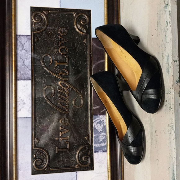 Softspots Black Leather/Suede Heels - Picture 2 of 12